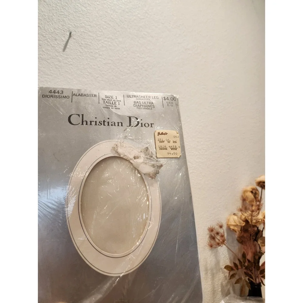 Dior discoloration intact original